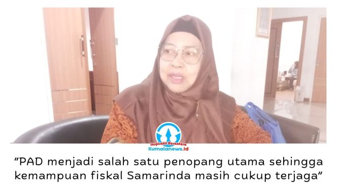 
 Tenaga Pakar Komisi II DPRD Kota Samarinda, Misirah, menjelaskan dampak pemangkasan dana transfer pemerintah pusat terhadap kondisi fiskal daerah saat menerima kunjungan kerja DPRD Kota Pasuruan. Foto: Yana Ashari.