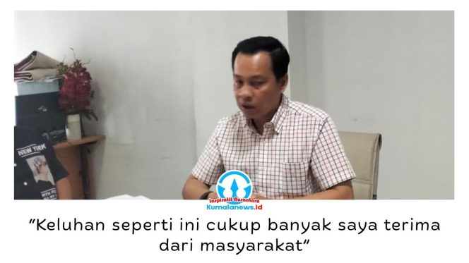 
 Sekretaris Komisi I DPRD Kota Samarinda, Ronal Stephen Lonteng, meminta Pemerintah Kota Samarinda mengevaluasi mekanisme jalur afirmasi pada SPMB 2026. Menurutnya, kategori Desil 1–4 perlu didukung dengan pertimbangan kondisi riil masyarakat agar akses pendidikan bagi keluarga kurang mampu tetap terjamin. Foto: Yana Ashari.