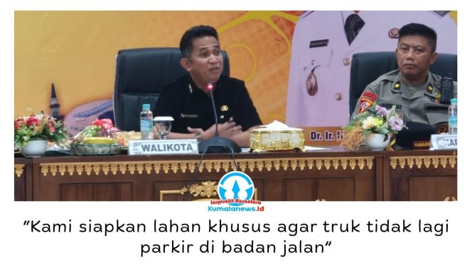 
 Wali Kota Balikpapan, Dr. H. Rahmad Mas’ud, SE., ME., mengatakan lahan Pemkot di jalur Km 5–Km 13 akan dimanfaatkan sebagai area parkir kendaraan berat sekaligus depo kontainer untuk mendukung distribusi logistik kota. Foto: M Hilmansyah.