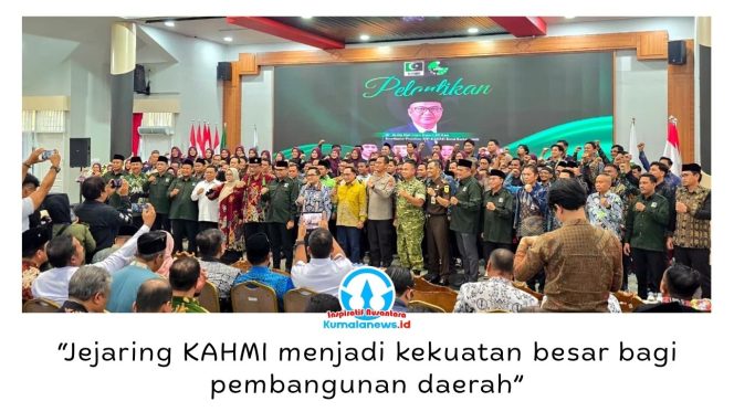 
 Suasana pelantikan Pengurus Majelis Daerah (MD) KAHMI Kabupaten Kutai Kartanegara periode 2026–2031 di Pendopo Odah Etam, Tenggarong, Kamis (18/6/2026). Kepengurusan baru diharapkan memperkuat sinergi alumni HMI dalam mendukung pembangunan daerah. Foto: Indirwan.