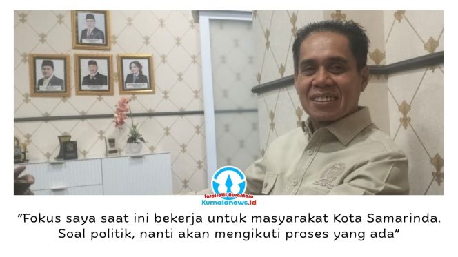 
 Ketua DPRD Kota Samarinda, Helmi Abdullah, menegaskan saat ini fokus menjalankan tugas sebagai pimpinan DPRD dan melayani masyarakat, menanggapi isu yang menyebut namanya masuk dalam bursa bakal calon Wali Kota Samarinda. Foto: Yana Ashari.