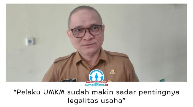 Kepala Dinas Penanaman Modal dan Pelayanan Terpadu Satu Pintu (DPMPTSP) Kota Balikpapan, Hasbullah Helmi, menyampaikan keterangan terkait dominasi pengajuan Nomor Induk Berusaha (NIB) yang didorong oleh sektor UMKM di berbagai bidang usaha. Foto: M Hilmansyah.