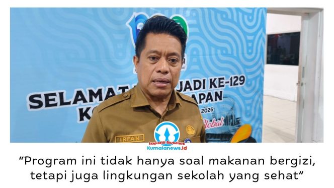 
 Kepala Dinas Pendidikan dan Kebudayaan (Disdikbud) Kota Balikpapan, Irfan Taufik, menyampaikan keterangan terkait rampungnya perbaikan fasilitas IPAL di sejumlah sekolah yang kini kembali berfungsi normal. Foto: M Hilmansyah.
