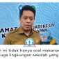 Kepala Dinas Pendidikan dan Kebudayaan (Disdikbud) Kota Balikpapan, Irfan Taufik, menyampaikan keterangan terkait rampungnya perbaikan fasilitas IPAL di sejumlah sekolah yang kini kembali berfungsi normal. Foto: M Hilmansyah.