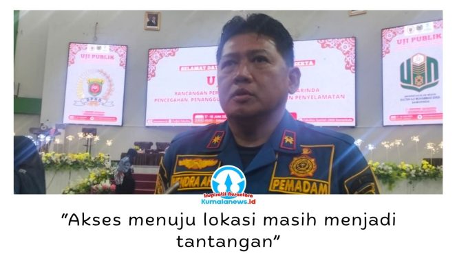 
 Kepala Disdamkarmat Kota Samarinda, Hendra, menegaskan pentingnya Raperda tentang Pencegahan, Penanggulangan Kebakaran dan Penyelamatan sebagai landasan hukum untuk memperkuat sistem penanganan kebakaran serta meningkatkan standar keselamatan di Kota Samarinda. Foto: Yana Ashari.