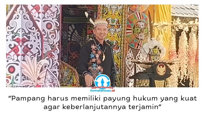 
 Ketua Dewan Adat Dayak (DAD) Kalimantan Timur, Viktor Yuan, mendorong pembentukan Peraturan Daerah (Perda) Desa Wisata Budaya Pampang guna memperkuat pelestarian budaya, pengembangan pariwisata, dan pemberdayaan masyarakat adat secara berkelanjutan. Foto: Yana Ashari.