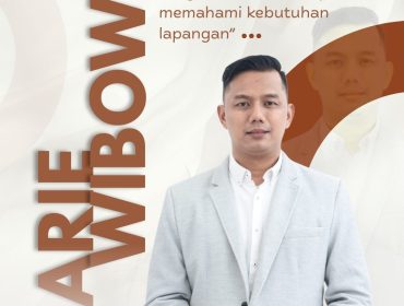 Arie Wibowo, S.E. menjadi salah satu wajah baru di DPRD Kota Samarinda setelah meraih kepercayaan masyarakat pada Pemilu 2024. Politisi Partai Golkar ini resmi dilantik sebagai Anggota DPRD Kota Samarinda periode 2024–2029 pada Agustus 2024, mewakili Daerah Pemilihan (Dapil) 5 yang meliputi Kecamatan Samarinda Utara dan Sungai Pinang. Grafis: Kumalanews.id.