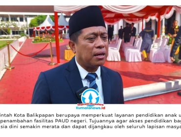 Kepala Dinas Pendidikan dan Kebudayaan Kota Balikpapan, Irfan Taufik, memberikan keterangan terkait upaya Pemerintah Kota Balikpapan memperkuat jaringan Pendidikan Anak Usia Dini (PAUD) negeri sebagai bagian dari persiapan implementasi program Wajib Belajar 13 Tahun yang ditargetkan mulai diterapkan pada 2027. Langkah tersebut dilakukan untuk memperluas akses pendidikan usia dini yang berkualitas bagi seluruh masyarakat. Foto: Dok. M Hilmansyah.