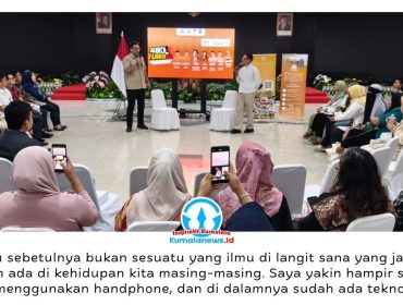 Staf Khusus Presiden Bidang UMKM dan Teknologi Digital, Tiar Nabilla Karbala, menjadi narasumber dalam dialog interaktif bertajuk “Penguatan UMKM Hijau sebagai Pilar Investasi Masa Depan” yang digelar di Aula Kantor Pemerintah Kota Balikpapan, Sabtu (6/6/2026). Foto: M Hilmansyah.