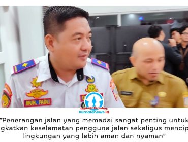 Kepala Dinas Perhubungan (Dishub) Kota Balikpapan, Muhammad Fadli Pathurahman, memberikan keterangan terkait percepatan program Balikpapan Terang melalui pemasangan 1.600 unit Penerangan Jalan Umum (PJU) yang ditargetkan rampung pada Juli 2026 guna meningkatkan keselamatan, keamanan, dan kenyamanan masyarakat. Foto: M Hilmansyah.