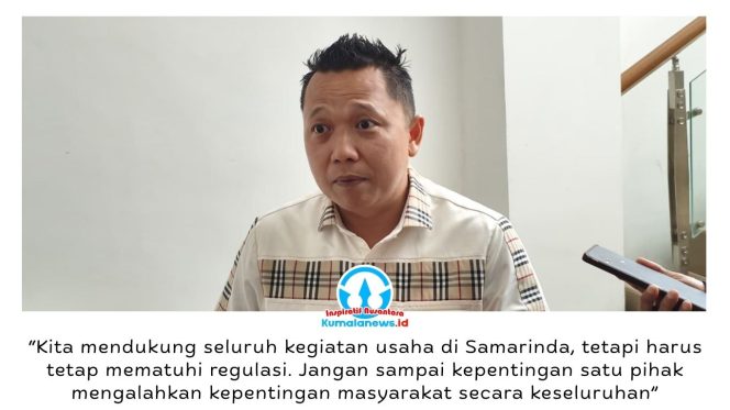 
 Ketua Komisi III DPRD Kota Samarinda, Deni Hakim Anwar, menyoroti masih maraknya penggunaan bahu dan badan jalan sebagai area parkir oleh sejumlah pelaku usaha. Menurutnya, praktik tersebut melanggar aturan serta berpotensi mengganggu hak masyarakat dalam memanfaatkan fasilitas jalan umum. Foto: Yana Ashari.