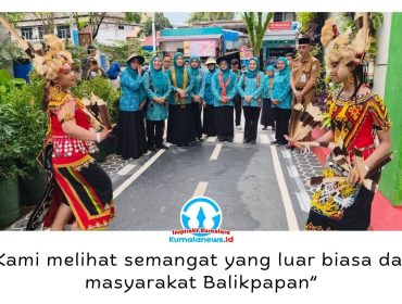 Tim Penggerak PKK Provinsi Kalimantan Timur tiba di Kampung Bungas, Balikpapan, untuk melakukan verifikasi lapangan lomba PKK tingkat Provinsi Kaltim yang berlangsung pada 13–14 Juni 2026. Foto: Dok. TP PKK Balikpapan.