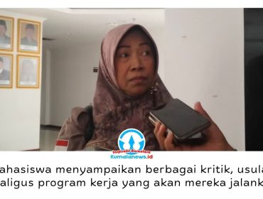 Wakil Ketua Komisi IV DPRD Kota Samarinda, Sri Puji Astuti, memberikan keterangan usai menerima audiensi Ikatan Mahasiswa Muhammadiyah (IMM) Kota Samarinda di Ruang Rapat Gabungan Lantai 1 DPRD Kota Samarinda, Senin (15/6/2026). Pertemuan tersebut membahas berbagai isu pembangunan, pengawasan kebijakan publik, serta peluang kolaborasi antara DPRD dan mahasiswa. Foto: Yana Ashari.