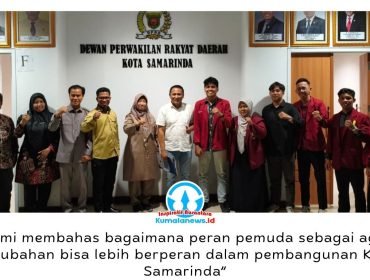 Foto bersama Ikatan Mahasiswa Muhammadiyah (IMM) Kota Samarinda dengan Komisi IV DPRD Kota Samarinda usai audiensi di Ruang Rapat Gabungan Lantai 1 DPRD Kota Samarinda, Senin (15/6/2026). Foto: Yana Ashari.