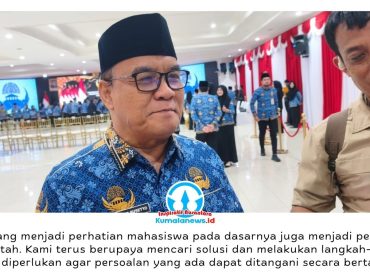 Wakil Wali Kota Balikpapan, Dr. Ir. H. Bagus Susetyo, M.M., memberikan keterangan terkait tindak lanjut pemerintah atas aspirasi mahasiswa yang menyoroti persoalan PJU, kekurangan tenaga pendidik dan kesehatan, antrean BBM bersubsidi, serta dampak PHK di sektor pertambangan. Foto: M Hilmansyah.