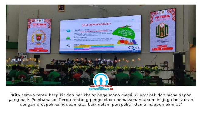 
 Rektor UINSI Samarinda, Prof. Dr. Zurqoni, M.Ag., menyampaikan sambutan saat pembukaan Uji Publik Raperda Pengelolaan Pemakaman Umum yang digelar DPRD Kota Samarinda bersama Fakultas Syariah UINSI, Rabu (17/6/2026). Foto: Yana Ashari.