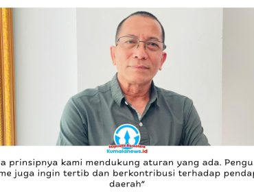 Ketua Himpunan Pengusaha Konstruksi Reklame (HKPR) Kota Samarinda, Yuris Abubakar, memberikan keterangan kepada awak media usai mengikuti rapat pembahasan Rancangan Peraturan Daerah (Raperda) tentang Penyelenggaraan, Perizinan, dan Penataan Reklame bersama DPRD dan sejumlah organisasi perangkat daerah (OPD) di Ruang Rapat Paripurna Lantai 2 DPRD Kota Samarinda, Rabu (3/6/2026). Foto: Yana Ashari.