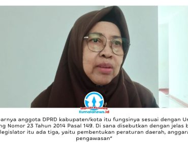 Pakar Komisi II DPRD Kota Samarinda, Misirah, memberikan keterangan kepada awak media usai menerima kunjungan kerja Komisi II DPRD Kabupaten Paser dan Anggota DPRD Kabupaten Berau di DPRD Kota Samarinda, Kamis (4/6/2026). Pertemuan tersebut membahas optimalisasi fungsi pengawasan di bidang perekonomian serta pengelolaan aset daerah guna mendukung tata kelola pemerintahan yang efektif, transparan, dan akuntabel. Foto: Yana Ashari.