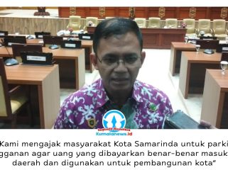 Kepala Dinas Perhubungan Kota Samarinda, Hotmarulitua Manalu, menyampaikan ajakan kepada masyarakat untuk memanfaatkan program parkir berlangganan sebagai upaya mewujudkan tata kelola parkir yang lebih tertib dan meningkatkan Pendapatan Asli Daerah (PAD). Foto: Yana Ashari.