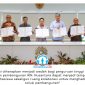 Otorita IKN menandatangani Nota Kesepahaman (MoU) dengan empat perguruan tinggi di Kantor Otorita IKN, Selasa (9/6/2026). Kerja sama tersebut bertujuan memperkuat pengembangan sumber daya manusia, riset, dan inovasi untuk mendukung pembangunan Nusantara. Foto: Humas Otorita IKN.
