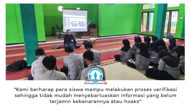 Ketua Persatuan Wartawan Indonesia (PWI) Kutai Kartanegara (Kukar), Andi Wibowo memberikan materi pelatihan jurnalistik kepada siswa SMA Muhammadiyah Tenggarong sebagai upaya meningkatkan literasi media dan kemampuan berpikir kritis di era digital. Kegiatan yang digelar pada Kamis (11/6/2026) tersebut membekali para pelajar dengan pengetahuan dasar jurnalistik, etika bermedia, serta pentingnya memilah informasi yang akurat dan terpercaya. Foto: Dok. PWI Kukar.