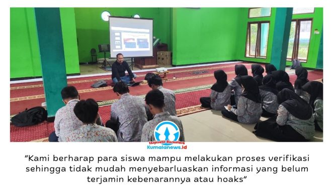 
 Ketua Persatuan Wartawan Indonesia (PWI) Kutai Kartanegara (Kukar), Andi Wibowo memberikan materi pelatihan jurnalistik kepada siswa SMA Muhammadiyah Tenggarong sebagai upaya meningkatkan literasi media dan kemampuan berpikir kritis di era digital. Kegiatan yang digelar pada Kamis (11/6/2026) tersebut membekali para pelajar dengan pengetahuan dasar jurnalistik, etika bermedia, serta pentingnya memilah informasi yang akurat dan terpercaya. Foto: Dok. PWI Kukar.