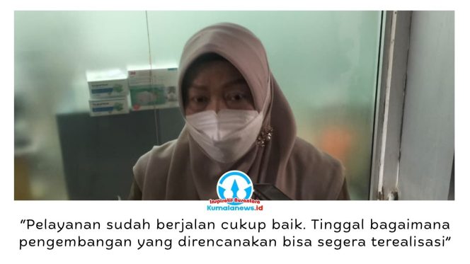 
 Ketua Pansus IV DPRD Kota Samarinda, Sri Puji Astuti, memberikan keterangan kepada awak media usai melakukan kunjungan lapangan ke RS IA Moeis, Jumat (5/6/2026). Kunjungan tersebut dilakukan untuk meninjau secara langsung pelayanan kesehatan serta penanganan pasien Tuberkulosis (TBC) dan HIV/AIDS di Kota Samarinda. Foto: Yana Ashari.