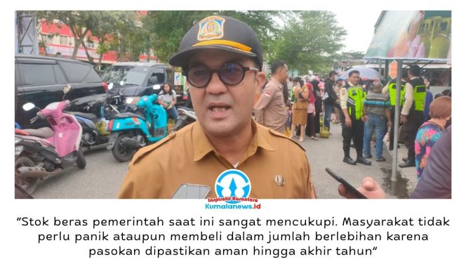 
 Kepala Dinas Perdagangan Kota Balikpapan, Haemusri Umar, menyampaikan stok Cadangan Beras Pemerintah (CBP) yang dikelola Perum Bulog Kanwil Kalimantan Timur dan Kalimantan Utara masih mencapai sekitar 22.300 ton, sehingga dinilai aman untuk memenuhi kebutuhan masyarakat hingga akhir tahun. Foto: M Hilmansyah.