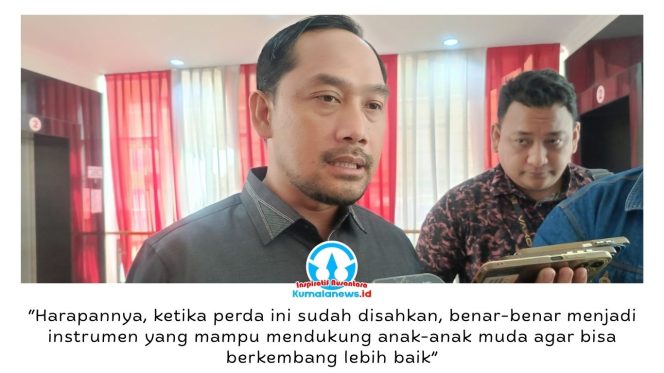 
 Wakil Ketua Bapemperda DPRD Kota Samarinda, Abdul Rohim, menyampaikan Raperda Kepemudaan disiapkan sebagai payung hukum untuk memperkuat pembinaan, pengembangan, dan pemberdayaan generasi muda di Kota Samarinda. Foto: Yana Ashari.