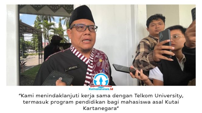 
 Kepala DPMD Kukar, Arianto, menjelaskan kunjungan ke Telkom University bersama Bupati Kutai Kartanegara membahas penguatan kerja sama pendidikan dan penyusunan konsep program Internet Desa Gratis. Foto: Fairuzzabady.