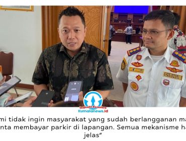 Ketua Komisi III DPRD Kota Samarinda, Deni Hakim Anwar, menyampaikan hasil rapat dengar pendapat bersama Dinas Perhubungan terkait evaluasi kinerja Tahun Anggaran 2026 dan pembahasan program kerja 2027 di DPRD Kota Samarinda, Kamis (9/7/2026). Foto: Yana Ashari.