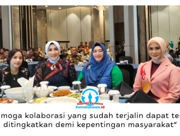 Wakil Ketua III DPRD Kota Samarinda, Celni Pita Sari, berfoto bersama istri Letkol CPM Nur Makhmud, istri Wali Kota Samarinda Rinda Wahyuni Andi Harun, dan istri Letkol CPM Muhamad Ade Wijaya usai acara pisah sambut Komandan Denpom VI/1 Samarinda, Kamis (9/7/2026). Foto: Yana Ashari.