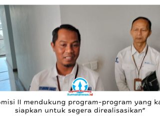 Direktur Utama Perumda Varian Niaga, Syamsuddin Hamade, menyampaikan bahwa Komisi II DPRD Kota Samarinda mendukung penuh realisasi program bisnis perusahaan, termasuk pengembangan sektor pangan dan pengendalian inflasi melalui inovasi peternakan. Foto: Yana Ashari.