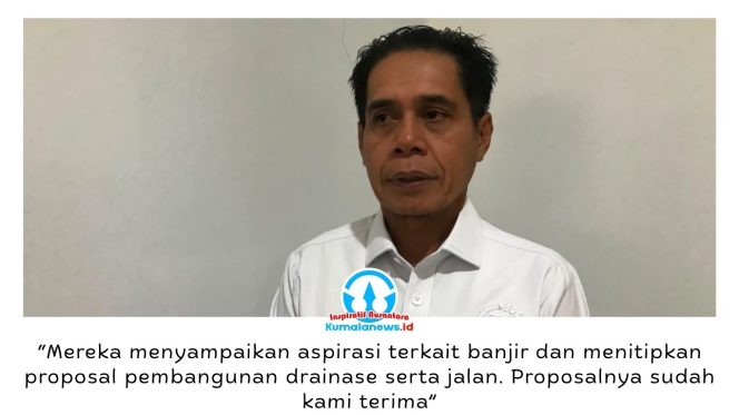 
 Ketua DPRD Kota Samarinda, Helmi Abdullah, menerima aspirasi warga RT 26 Batu Besaung terkait penanganan banjir serta usulan pembangunan drainase dan peningkatan jalan yang akan diperjuangkan dalam pembahasan APBD 2027. Foto: Beby.