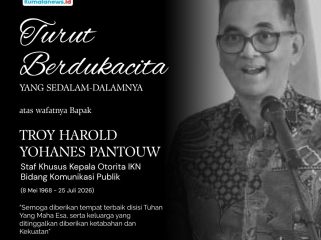 Flyer ucapan belasungkawa atas wafatnya Staf Khusus Kepala Otorita IKN Bidang Komunikasi Publik, Troy Harold Yohanes Pantouw, yang berpulang pada Sabtu, 25 Juli 2026. Grafis: Kumalanews.id.