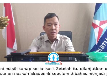 Anggota Pansus II DPRD Kota Samarinda, Viktor Yuan, menyebut Raperda Pasar Rakyat masih dalam tahap sosialisasi kepada masyarakat sebelum memasuki penyusunan naskah akademik sebagai dasar pembahasan menuju penetapan Peraturan Daerah. Foto: Yana Ashari.