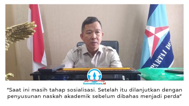 
 Anggota Pansus II DPRD Kota Samarinda, Viktor Yuan, menyebut Raperda Pasar Rakyat masih dalam tahap sosialisasi kepada masyarakat sebelum memasuki penyusunan naskah akademik sebagai dasar pembahasan menuju penetapan Peraturan Daerah. Foto: Yana Ashari.