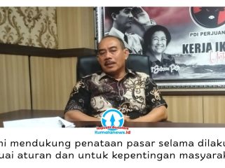 Wakil Ketua DPRD Kota Samarinda, Ahmad Vananzha, menegaskan penataan Pasar Pagi dan Pasar Subuh harus tetap melindungi hak masyarakat serta berjalan sesuai aturan. Foto: Yana Ashari.