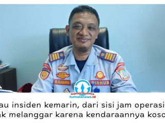 Kepala Seksi Pengendalian dan Operasional (Kasi Dalops) Dinas Perhubungan (Dishub) Kota Balikpapan, M. Islamiawan, menjelaskan rencana penyusunan Peraturan Wali Kota (Perwali) untuk memperketat pengaturan operasional kendaraan angkutan barang di Kota Balikpapan. Foto: M Hilmansyah.
