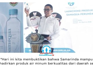 Wali Kota Samarinda, Andi Harun, menegaskan peluncuran AMDK SAMAQUA menjadi langkah strategis untuk memperkuat inovasi PERUMDA Tirta Kencana, meningkatkan daya saing produk lokal, dan mendorong peningkatan Pendapatan Asli Daerah (PAD). Foto: Yana Ashari.