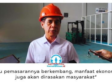 Ketua DPRD Kota Samarinda, Helmi Abdullah, mengapresiasi peluncuran AMDK SAMAQUA sebagai inovasi PERUMDA Tirta Kencana yang dinilai mampu memperkuat BUMD sekaligus memberikan nilai tambah bagi perekonomian daerah. Foto: Yana Ashari.