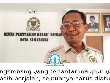 Ketua Bapemperda DPRD Kota Samarinda, Kamaruddin, mengatakan Raperda tersebut diperlukan untuk memberikan kepastian hukum dalam proses serah terima PSU, terutama pada kawasan perumahan yang telah berkembang dan memiliki kepadatan penduduk tinggi. Foto: Yana Ashari.