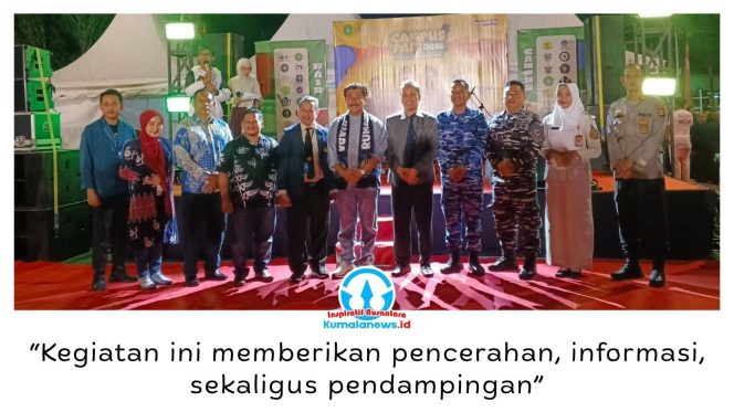 
 Sekretaris Daerah (Sekda) Kutai Kartanegara, Sunggono, resmi membuka Campus Fair 2026 di Simpang Odah Etam (SOE), Tenggarong, Sabtu (8/8/2026) malam. Kegiatan ini menghadirkan 36 perguruan tinggi untuk memperluas informasi dan akses pendidikan bagi pelajar Kukar. Foto: Indirwan.