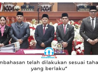 Ketua DPRD Kota Samarinda Helmi Abdullah bersama jajaran pimpinan DPRD dan Wali Kota Samarinda Andi Harun berfoto bersama usai Rapat Paripurna DPRD Kota Samarinda Masa Persidangan II Tahun 2026 di Ruang Rapat Paripurna Lantai 2 DPRD Kota Samarinda, Jumat (14/8/2026). Foto: Humas Pemkot.