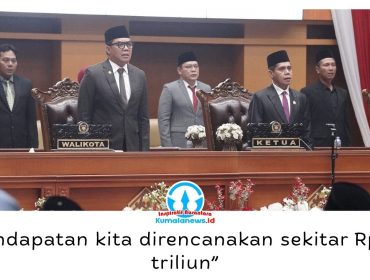 Wali Kota Samarinda Andi Harun menyebut pendapatan daerah dalam rancangan APBD 2027 diproyeksikan sekitar Rp3,3 triliun, terdiri dari PAD sekitar Rp1,3 triliun, pendapatan transfer Rp2,1 triliun, serta pendapatan lain yang sah. Hal itu disampaikannya usai Rapat Paripurna DPRD Samarinda, Jumat (14/8/2026). Foto: Humas Pemkot.