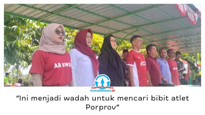 
 Fungsional PPO Dispora Samarinda, Dorry Adrinalia, membuka Kebun Ndesa Open Fun Swimming 2026 di Kolam Renang Agrowisata Kebun Ndesa, Tanah Merah, Sabtu (15/8/2026). Foto: Yana Ashari.
