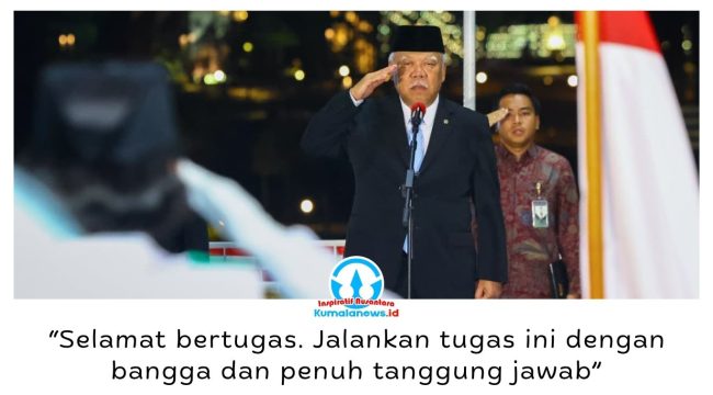 Kepala Otorita IKN, Basuki Hadimuljono, mengukuhkan 52 anggota Paskibra yang akan bertugas pada Upacara HUT ke-81 RI di Kantor Otorita IKN, Nusantara, Jumat (14/8/2026). Foto: Humas Otorita IKN.