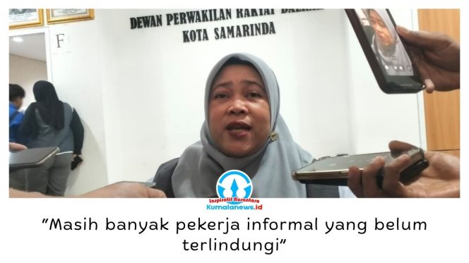 
 Kepala Kantor Cabang BPJS Ketenagakerjaan Samarinda, Murniati, mendorong perluasan perlindungan jaminan sosial bagi pekerja sektor informal. Menurutnya, masih banyak pekerja informal yang belum terlindungi dari risiko kecelakaan kerja dan kematian. Foto: Yana Ashari.
