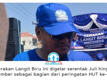 Ketua Panitia Pelaksana Gerakan Langit Biru Indonesia Asri dan Konsolidasi Organisasi DPC Partai Demokrat se-Kota Samarinda, Joni Sinatra Ginting, mengatakan gerakan tersebut tidak sekadar menjadi kegiatan seremonial, tetapi juga diharapkan mampu meningkatkan kesadaran masyarakat untuk menjaga kebersihan dan kelestarian lingkungan secara berkelanjutan. Foto: Yana Ashari.