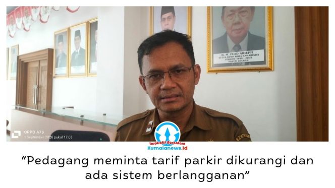
 Kepala Dishub Kota Samarinda, Hotmarulitua Manalu, mengatakan aspirasi pedagang menjadi perhatian. Namun, kebijakan tarif dan pengelolaan parkir tetap harus disesuaikan dengan ketersediaan lahan serta hasil rekayasa lalu lintas. Foto: Yana Ashari.